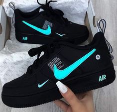 Tiffany Blue Black Custom Air Force 1-shecustomize Sepatu Air Jordan, Skor Sneakers Nike, Παπούτσια Nike Free, Tenis Air Force, Buty Jordan, Обувь Air Jordan, Buty Marki Nike, Boty Nike, Nike Air Force 1 Custom