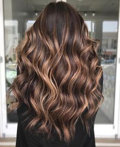 Hair With Highlights, Brown Curly Hair, Dark Hair With Highlights, Caramel Highlights, Long Dark Hair