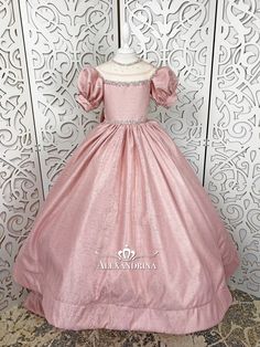 Beautiful baby dress for a girl. bright pink color. fluffy skirt. beautiful lace on a corset. #flowergirl #peageantgirl #flowergirls #princessdress #daminha #flowergirldress #flowergirldresses #minibride #firstcommunion #firstcommuniondress Rihanna Dress, Fluffy Skirt, First Communion Dress, Flower Girl Dress, Velvet Ribbon, Satin Dress, Lace Pattern, A Train, Real Pictures