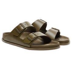 1774 Arizona Leather Vanilla | BIRKENSTOCK Khaki Birkenstock, Cane Corso Puppies, Atlanta Fashion, Exclusive Shoes, Birkenstock Milano, Cane Corso, Birkenstock Arizona, Shoe Box, Natural Leather