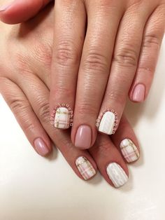 Christmas nails. Plaid nails. 3D cable knit sweater nails. #PreciousPhan Fall Nail Designs Sweater, Sweater Nail Designs Fall, Sweater Fall Nails, Fall Nails Sweater, Fall Plaid Nail Designs, Pink Sweater Nails, Pink Plaid Nails, Sweater Nails Fall