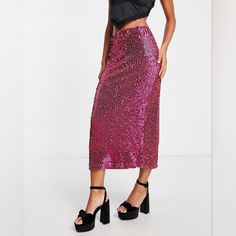 Item Details 95% Polyester, 5% Elastane Midi, Midi-Calf Length Size 38.5" Length, 31.5" Waist Questions? Leave A Comment Below! Sequin Midi Skirt, Look Formal, Tiered Midi Skirt, Glad Rags, Midi Length Skirts, Plus Size Skirts, Pink Sequin, Leather Dresses, Maxi Dress Trend