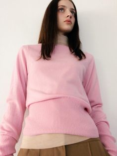 Composition : Shell: 100% cashmere.Color : PinkCountry of Origin : China Pink Cashmere Sweater With Ribbed Cuffs, Pink Cashmere Sweater For Work, Classic Pink Fine Knit Sweater, Elegant Pink Sweater For Layering, Classic Fine Knit Pink Sweater, Spring Cashmere Turtleneck Sweater, Elegant Pink Fine Knit Sweater, Pink Fine Knit Cashmere Tops, Pink Fine Knit Sweater For Workwear