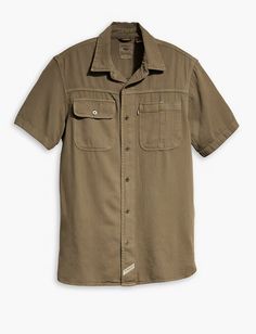 Designed with a classic silhouette and utility pockets, this Short-Sleeve Auburn Worker Shirt is the kind of button-up you can wear to work, the beach, dinner—you name it. *All sale items are final sale* 100% cotton Point collar Short sleeves Masculine Clothing, Beach Dinner, You Name It, Self Exploration, Work Uniforms, Utility Pockets, Work Shirt, Wear To Work, Classic Silhouette