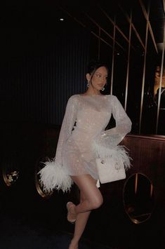 Sequin Feather Dress, Fashion Sketchbook Inspiration, Dubai Outfits, Christmas Party Outfit, Party Fits, Glitter Party, Feather Dress, Dinner Outfits, Hen Party