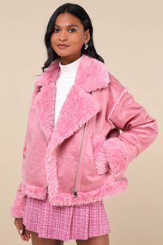 This winter, you'll run into so many admirers with a toasty and stylish look like the NVLT Cozy Allover Pink Vegan Leather Shearling Trim Moto Jacket! This retro-inspired, moto-style jacket has an extra soft vegan leather construction that shapes long sleeves with drop shoulders and collared neckline with notched lapels. The slightly oversized bodice features an asymmetrical front zipper, twin welt pockets, and a snap button closure at the hem. Trendy, fuzzy faux fur shearling lines the interior Pink Leather Jacket Outfit, Oversized Jacket Outfit, Leggings Outfit Summer, Spring Tees, Pink Leather Jacket, 2024 Wishlist, Leather Jacket Outfits, Jacket Outfit, Moto Style