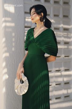 A gorgeous piece of silk fabric is transformed into this midi dress. Its allover pleating draws classic dress silhouettes to mind, with the benefit of modern styling. Featuring surplice V-neck, short sleeves, Concealed side zip closure and pleated finish this Jade silk dress by Vast is great for evening party, banquet, cocktail, prom or any other formal occasions. Low Back Dresses, Fitted Maxi Dress, Long Bridesmaid Dress, Pleated Fabric, Dress Silhouette, Draped Dress, Dress 16, Midi Maxi Dress, Classic Dress