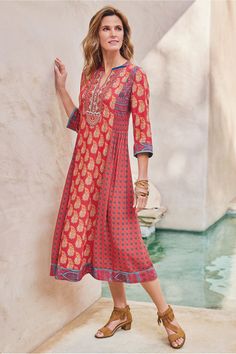 Phoenix Dress, Shweshwe Dresses, Women Dress Collection, Soft Surroundings Dresses, Patterned Midi Dress, Women's Casual Style, Stretchy Dress, Velvet Fashion, Mid Dresses