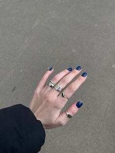 Aesthetic Nail Polish Ideas, Short Nails With Rings, Short Nails And Rings, Blue Nails Men, Blue Nails Aesthetic Short, Short Nails Blue Design, Hands With Rings Aesthetic, Short Nail Aesthetic, Short Nails Inspo Aesthetic