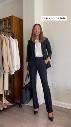 Office Outfits Women Finance, Women Attorney Fashion, Formal Wear Inspo Women, Business Formal Interview Outfit, Work Suits For Women Office Wear Professional Attire, Female Attorney Outfit, Woman Attorney Outfit, Congresswoman Outfit, Female Lawyer Outfit In Court