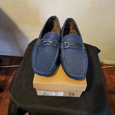 Brand New J's Awakw Men's Driving Moccasins. Like Brand New Worn 1 Time In The House. Too Small For My Son Sz 8 In The Original Box Navy Blue Man-Made Upper Stitching With Red Sole. Blue Boat Shoes With Round Toe And Branded Insole, Blue Casual Loafers With Cushioned Footbed, Casual Blue Slip-on Moccasins, Casual Blue Plain Toe Boat Shoes, Casual Blue Flat Moccasins, Casual Blue Slip-on Boat Shoes, Blue Moccasins With Branded Insole And Moc Toe, Blue Casual Moccasins With Rubber Sole, Blue Leather Casual Moccasins