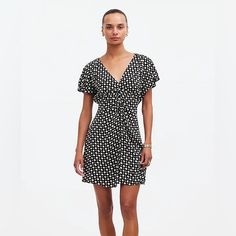 Brand New With Tags. Size 2. Never Worn, But Ordered A Size Too Big For Me. I’m Normally A Size Xs/S, 26 Waist And This Is Too Loose, So This Would Fit A Size S/M, Maybe 28-30 Waist? Still In Plastic Packaging With Tags Attached. Madewell Dresses, Plastic Packaging, Effortless Style, Madewell, Dress Skirt, New Dress, Colorful Dresses, Size 2, Floral Prints