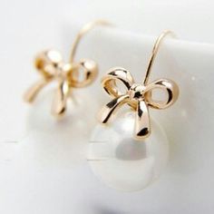 *** Picture Earrings, Modern Gold Jewelry, Pearl Collection, Crystal Ab, Girly Jewelry, Gold Jewelry Fashion, Gold Filled Jewelry, Dainty Jewelry, Pretty Jewellery