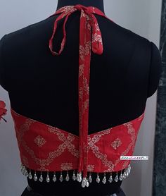 Halterneck Blouse Designs, Navratri Blouse Pattern Latest, Aesthetic Blouse Design, Navratri Blouse Designs Latest, Halter Neck Blouse Design, Navratri Blouse, Halterneck Blouse, Blouses Pattern, Desi Things