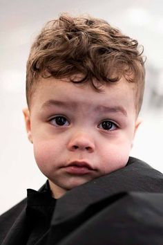 Toddler Boy Curly Haircuts, Boys Curly Haircuts Kids, Baby Boy First Haircut, Boys First Haircut, Boys Haircuts Curly Hair, Boys Curly Haircuts, Curly Hair Baby, Toddler Hairstyles Boy, Baby Haircut