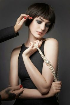 Kort Bob, Pony Hairstyles, Anne Hathaway, Short Bob Hairstyles, Cortes De Cabello, Hair Today, Short Bob, Pixie Haircut, Bobs Haircuts