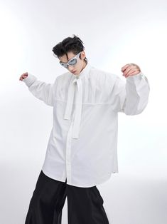 WN4698
■size(cm)





Length


Shoulder width


Chest


Sleeve length




M


76


54


132


67




L


78


55


136


68




XL


80


56


140


69




 
■model
179cm 　58kg　 XL
■material
100% polyester fiber Modern Oversized Shirt For Summer, Oversized Modern Summer Shirt, Modern Oversized Summer Shirt, Modern White Summer Shirt, Modern Streetwear Summer Shirt, Modern Summer Streetwear Shirt, White Modern Shirt With Relaxed Fit, Modern White Shirt For Spring, Oversized White Collared Shirt