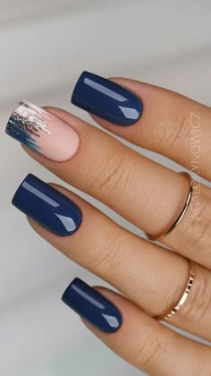 Gel Nail Simple Designs Short Nails, Nail Ideas For New Years 2024, January Gel Nails, Navy Nails, Navy Blue Nails, Nagellack Trends, September Nails, Fall Nail Trends, Nails Trends