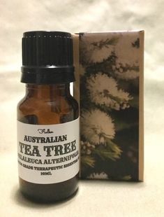 Tea Tree Premium Therapeutic Grade Essential Oil Tea Tree - Etsy Serbia Australian Tea Tree, Homemade Essential Oils, Aromatherapy Recipes, Homemade Oil, Sandalwood Essential Oil, Herbal Tinctures, Chamomile Essential Oil, Rose Essential Oil, Tea Tree Essential Oil