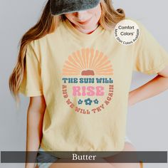 Brighten your summer wardrobe with our Sunny Boxy Cropped Shirt, featuring a retro flower design. This Comfort Colors® tee is perfect for festivals and vacations, offering a colorful and vibrant style. The boho-inspired cropped top combines comfort and trendiness, making it an ideal choice for sunny days. ★ 𝐃𝐄𝐓𝐀𝐈𝐋𝐒 ★ ★ Woman`s Boxy Tee Comfort Colors® ★ High Quality, 100% ring-spun US cotton ★ Boxy fit and a slightly cropped seamless body ★ Durable and machine washable ★ Pigment dyes prov Vintage Cropped T-shirt With Graphic Print For Summer, Retro Summer Crop Top With Letter Print, Retro Letter Print Crop Top For Summer, Retro Crew Neck Cropped T-shirt For Summer, Summer Graphic Print Cropped Shirt, Summer Cropped T-shirt With Screen Print, Relaxed Fit, Summer Cropped Graphic Tee Shirt, Summer Graphic Tee Cropped Shirt With Short Sleeves, Summer Cropped Shirt With Graphic Print And Short Sleeves