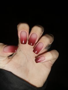 Faded Red Nails, Nail Red Ombre, Dark Pink Ombré Nails, Red Ombre Nails Square, Deep Red Ombre Nails, Burgundy Gradient Nails, Dark Gradient Nails, Red Faded Nails, Red Fade Nails