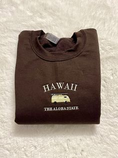 Hawaii Embroidered Crewneck the Aloha State Sweatshirt - Etsy Brown Cotton Sweatshirt With Embroidered Logo, Brown Crew Neck Top With Embroidered Logo, Brown Cotton Sweatshirt With Letter Print, Brown Cotton College Sweatshirt, City Sweatshirt, Brown Crewneck, Brown Sweatshirt, Sweatshirt Trendy, Embroidered Crewneck