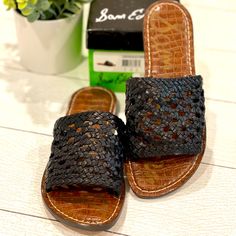 Nib! Never Worn! Sam Edelman Genovia Woven Slides In Black Perfect To Go With Any Outfit! Size 8m Tts Black Casual Sandals With Woven Leather, Black Casual Sandals With Leather Lining, Casual Black Sandals With Leather Lining, Casual Leather Sandals For Fall, Black Leather Sandals With Woven Sole, Black Leather Casual Sandals, Casual Black Leather Sandals, Black Synthetic Sandals With Woven Leather, Black Closed Toe Sandals With Woven Leather