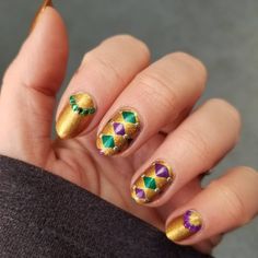 Sparkles and Swirls • All Swirled up • Mixed Glitter • Masks Everywhere • Gold Lines • More ... Nail Room Ideas, Popular Nail Designs, Glow Nails, Mardi Gras Beads, Groundhog Day, Kwanzaa, Gel Nail Designs, Art Trends