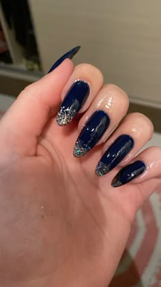 #unhas #nails Blue And Silver Nails, Xmas Nails, Glow Up?, Nail Tips, Blue And Silver