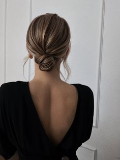 Classic Hair Do, Minimal Bridesmaid Hair, Everyday Low Bun Hairstyles, Low Bun Hairstyles Thick Hair, Slick Back Ponytail Medium Hair, Low Bun With Volume On Top, Sleek Low Bun Bridesmaid, Straight Hair Low Bun, Black Tie Hair Updo