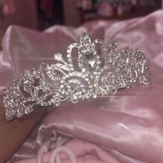 Descendants Aesthetic, Glinda The Good Witch, Soft Pink Theme, Pretty Pink Princess, Royal Aesthetic, Beautiful Tiaras, Baby Pink Aesthetic, Princess Core, Princess Tiara