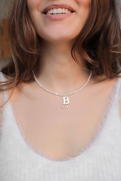 Initial Necklace With Pearls Anne Boleyn Necklace Tudor - Etsy Medieval Jewelry Necklaces, Anne Boleyn Necklace, Anne Boleyn The Tudors, Pearl Jewlery, Mary Crawley, Cabin Door, Hever Castle, Gifts For Myself, Necklace With Pearls