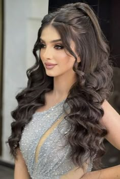 hair style inspo Hairstyles For Gown Dress, Ball Hairstyles For Long Hair, Formal Hairstyles For Medium Length Hair, Special Event Hairstyles, Winter Wedding Hairstyles, Gorgeous Hair Styles, Event Hairstyles, Hairstyles For Gowns, Beautiful Salon