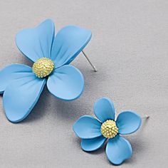 This Pair Of Mismatched Earrings Is A Wonderful Addition To Your Wardrobe And Your Style Style! This Unique Pair Is Sure To Get Lots Of Compliments! Blue Spring Earrings For Pierced Ears, Blue Spring Earrings, Light Blue Flower Earrings For Spring, Blue Flower Earrings For Spring Parties, Blue Flower Earrings For Spring, Blue Flower-shaped Spring Jewelry, Spring Blue Flower Earrings, Blue Flower Earrings For Pierced Ears, Blue Flower Earrings For Party