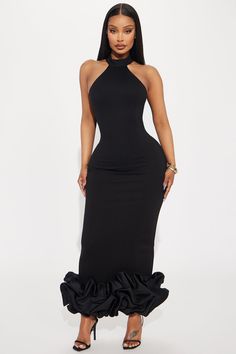 Black Evening Gowns Elegant Classy, Ankara Dinner Gowns, Ankara Dinner Gown Styles, Black Evening Gown Elegant, Black Tie Dress Code Women, Dinner Gown Styles, Black Tie Dress Code, Dinner Gown, Beauty And Grace