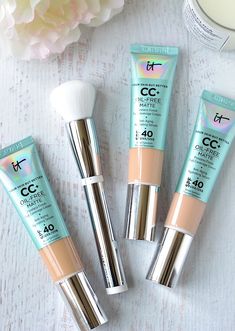 NEW IT Cosmetics Oil-Free Matte CC Cream for oily skin | This is matte makeup perfection! #itcosmetics