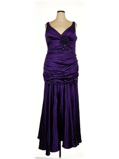 Cinderella Divine Cocktail Dress Size: 4X Purple Dresses - used. 100% POLYESTER, Formal, V Neck, Long, Sleeveless | Cinderella Divine Cocktail Dress - Formal: Purple Dresses - Used - Size 4X Purple Cocktail Dress, Cinderella Divine, Purple Dresses, Cocktail Dress Formal, Dress Formal, Purple Dress, Cinderella, Cocktail Dress, Women Handbags