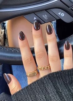 2024 Nails Inspiration, Short Almond Oval Nails, Fall Nails Ideas Autumn Designs, Dip Powder Nails Natural Nail, Simple Design Nails Acrylics, Fall Nails Square Round, Fall Nails Plain Colors, Fall Negative Space Nails, Senior Portrait Nails