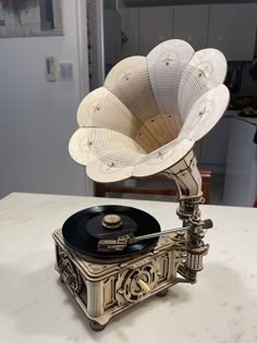 ROKR Classic Gramophone DIY Wooden 3D Puzzles Hand Rotating and Electric Versions STEM Learning Old Record Player, Art Studio Design, Wooden Map, Diy Electrical, Antique Keys, Office Layout, Stem Learning, Steampunk Design, Vinyl Music