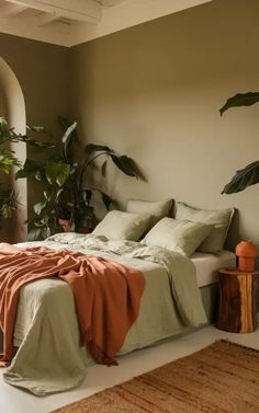 27 Sage Green Bedroom Ideas for a Calm, Cozy Retreat