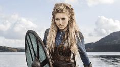 Discover the power of Viking hairstyles for women with our top 27 picks. Our guide will help you embrace your inner shieldmaiden, from crown braids to buns. Viking Wallpaper 4k, Viking Hairstyles Female, Vikings Wallpaper, Viking Goddess, Viking Hairstyles, Mn Vikings, Viking Warrior Woman, Viking Wallpaper