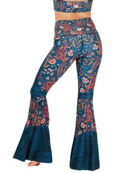 Yoga Democracy, Printed Bell Bottoms, Bell Bottom Leggings, Womens Yoga Clothes, Flare Legging, Women's Activewear, Flare Leggings, Bell Bottom, Womens Activewear