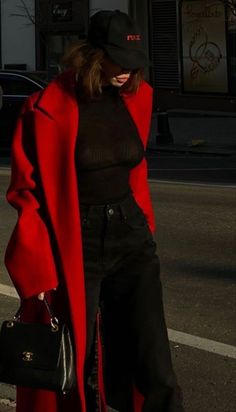 Red Coat Winter Outfit, Red Coat Outfit Casual, Classy Red Outfits, Red Coat Aesthetic, Pop Of Red Outfit, Red Accent Outfit, Red Coat Outfit Winter, Red Accessories Outfit, Red Coat Outfit