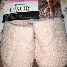 Treat Your Feet To The Ultimate Comfort With These Member's Mark Women's Luxury Premier Collection Cozy Slippers. Slip Into These Blush Pink Slip-On Slippers That Are Perfect For Any Casual Occasion. The Fleece Fabric Type And Fabric Lining Material Make These Slippers Ultra-Soft And Cozy, While The Synthetic Outsole Material Ensures Durability. These Slippers Have A Flat Heel Height, Making Them Perfect For Everyday Wear. The Slip-On Style And Standard Shoe Width Make Them Easy To Wear And Suit Luxury Blush Heels For Summer, Dearfoam Slippers, Soft Flip Flops, Lounge Cardigan, Pom Pom Slippers, Grey Slippers, Ugg Tasman Slippers, Indoor Outdoor Slippers, Cozy Slippers