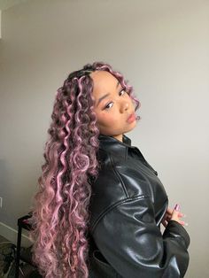 Black And Pink Hair, Dyed Curly Hair, Red Blonde Hair, Short Box Braids Hairstyles, Colored Curly Hair, Dyed Hair Inspiration, Curly Girl Hairstyles, Protective Hairstyles Braids, Black Braids