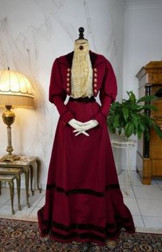 Red Wool Walking Dress, ca. 1899 Red Victorian Dress, 1890 Dress, 1890s Dress, Promenade Dress, Walking Outfits