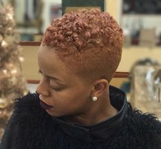 Natural Hair Woman, Short Shaved Hairstyles, Tapered Natural Hair, Natural Hair Short, Hair Short Cuts, Natural Hair Cuts, Tapered Hair, Natural Hair Short Cuts, Really Short Hair