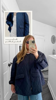 minimalist quilted puffer jacket in navy #falloutfitideas #falloutfitsforwomen #falloutfitswomen #jacket #ootdinspo #ootd #fallootd Quilted Puffer Jacket