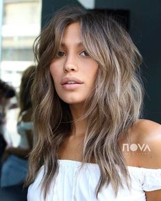 Long Shag Hairstyles, Modern Shag Haircut, Shaggy Haircuts, Shag Hairstyles, Hair With Bangs, Shag Haircut