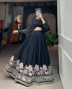 Simple Lehenga Design, Zip Stitching, Lehenga Stitched, Lehenga Top, Crop Top Lehenga, Simple Lehenga, Long Frock Designs, Trendy Outfits Indian, Georgette Lehenga